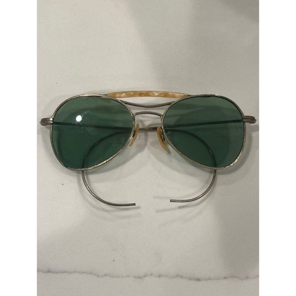 Vintage Unbranded Green Lens Aviator Sunglasses Eyeglasses Mother of Pearl